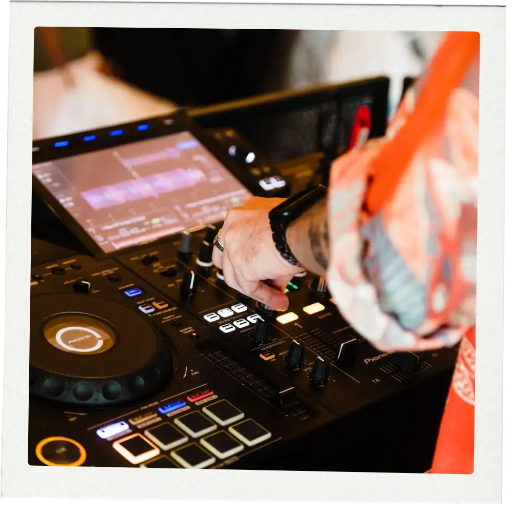 THE MUSIC_2